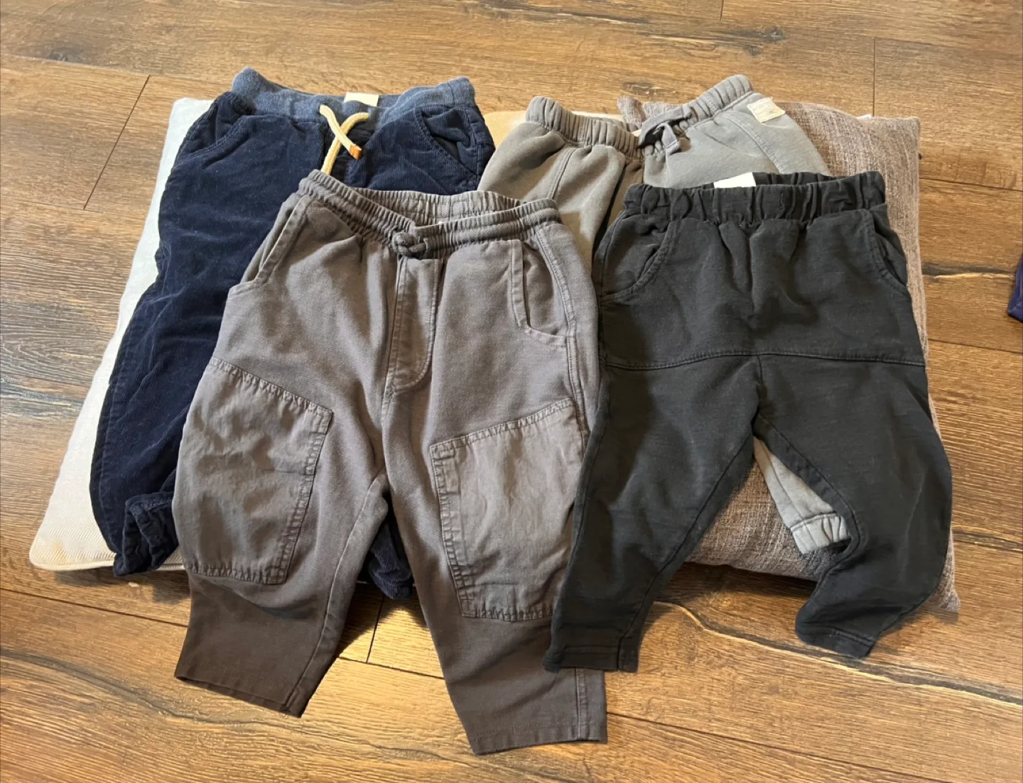 Zara Kids Toddler Pants Set of 4 (Size 18-24months) thumbnail