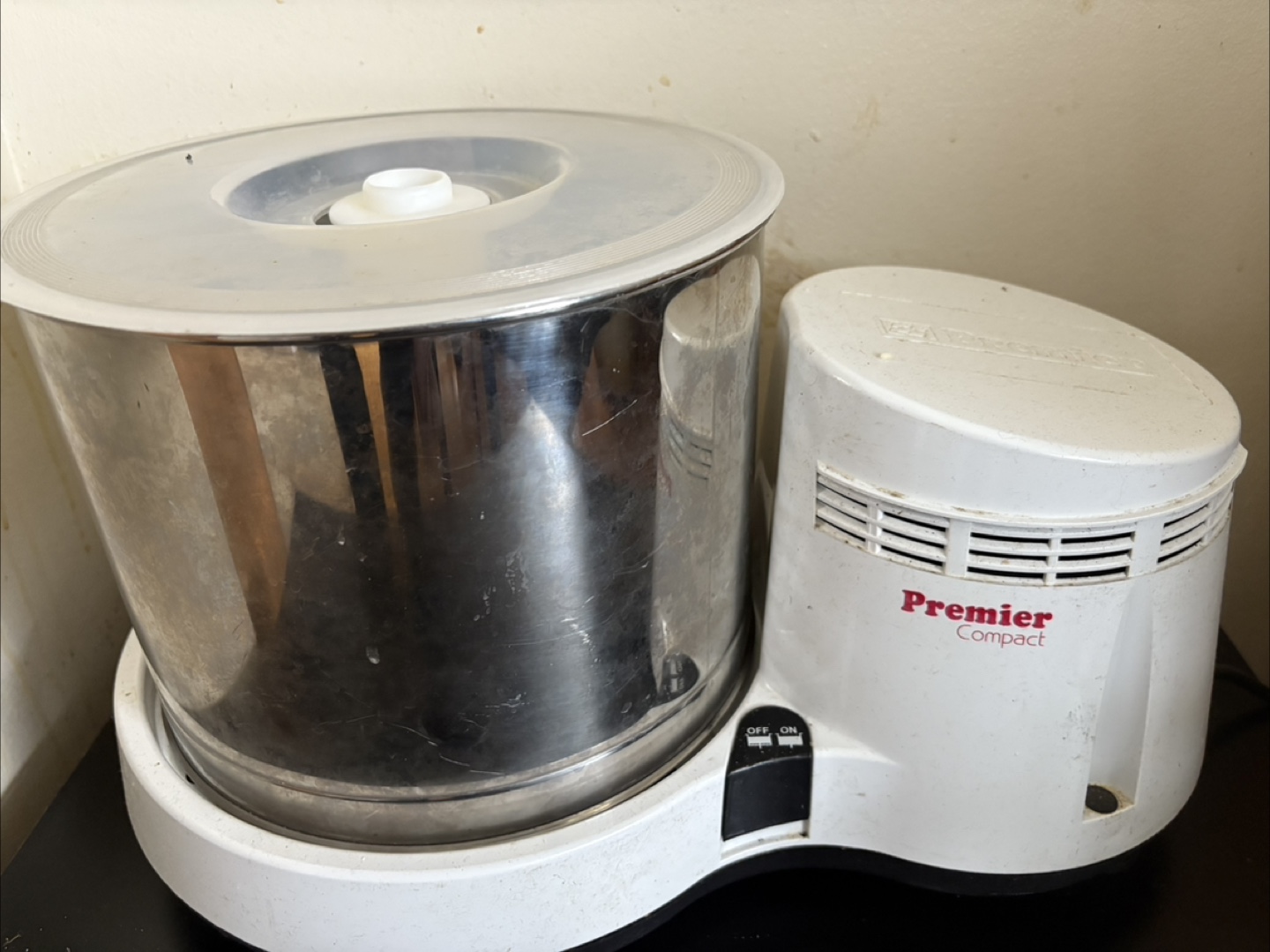 Premier Compact Grinder