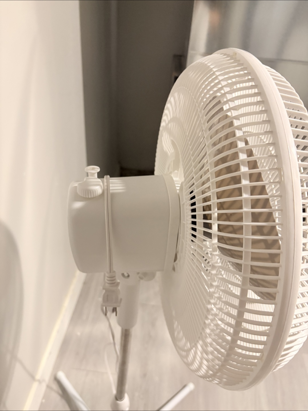 Standing Fan - photo 3