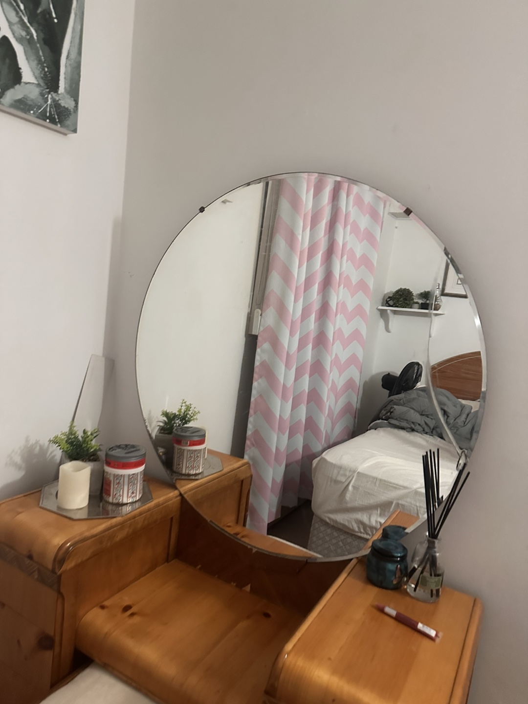 Vintage Dressing table/ Dresser / Vanity
