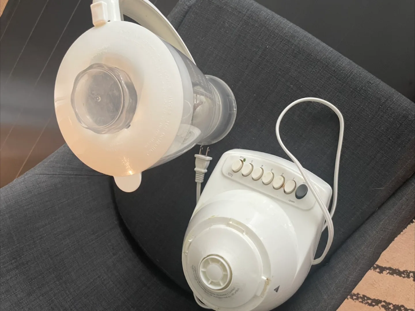 Everyday Essentials Mixer Blender image indicator(2)