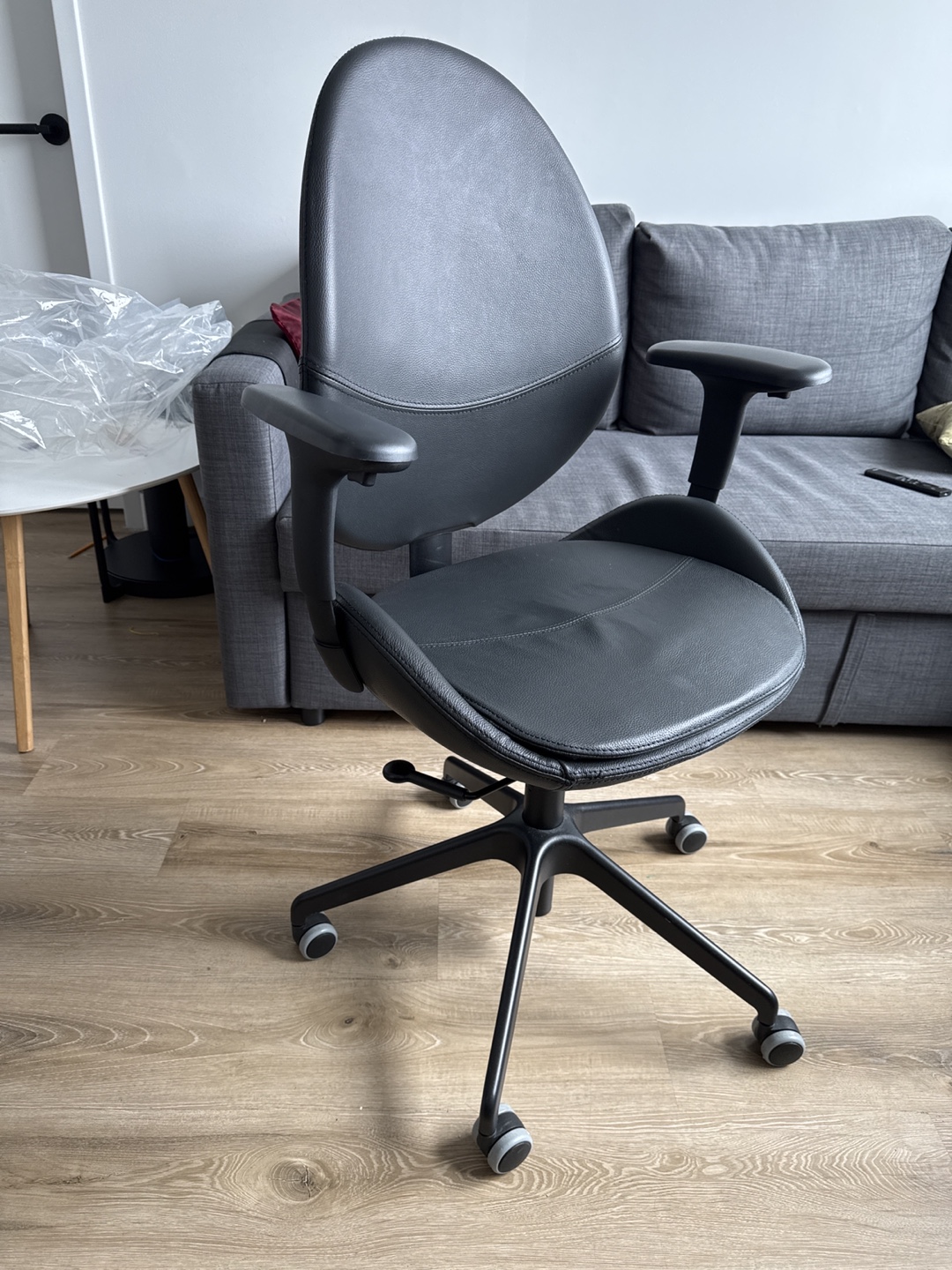 Black Office Chair - photo 2