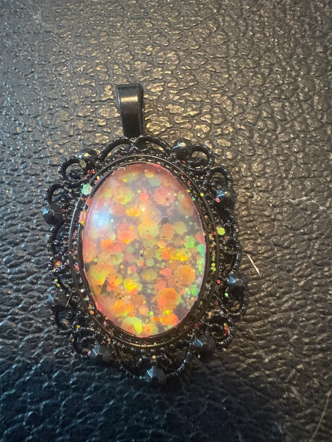 Assorted Colourful Pendants image indicator(4)