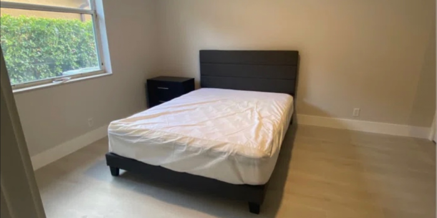 Queen Size Upholstered Platform Bed