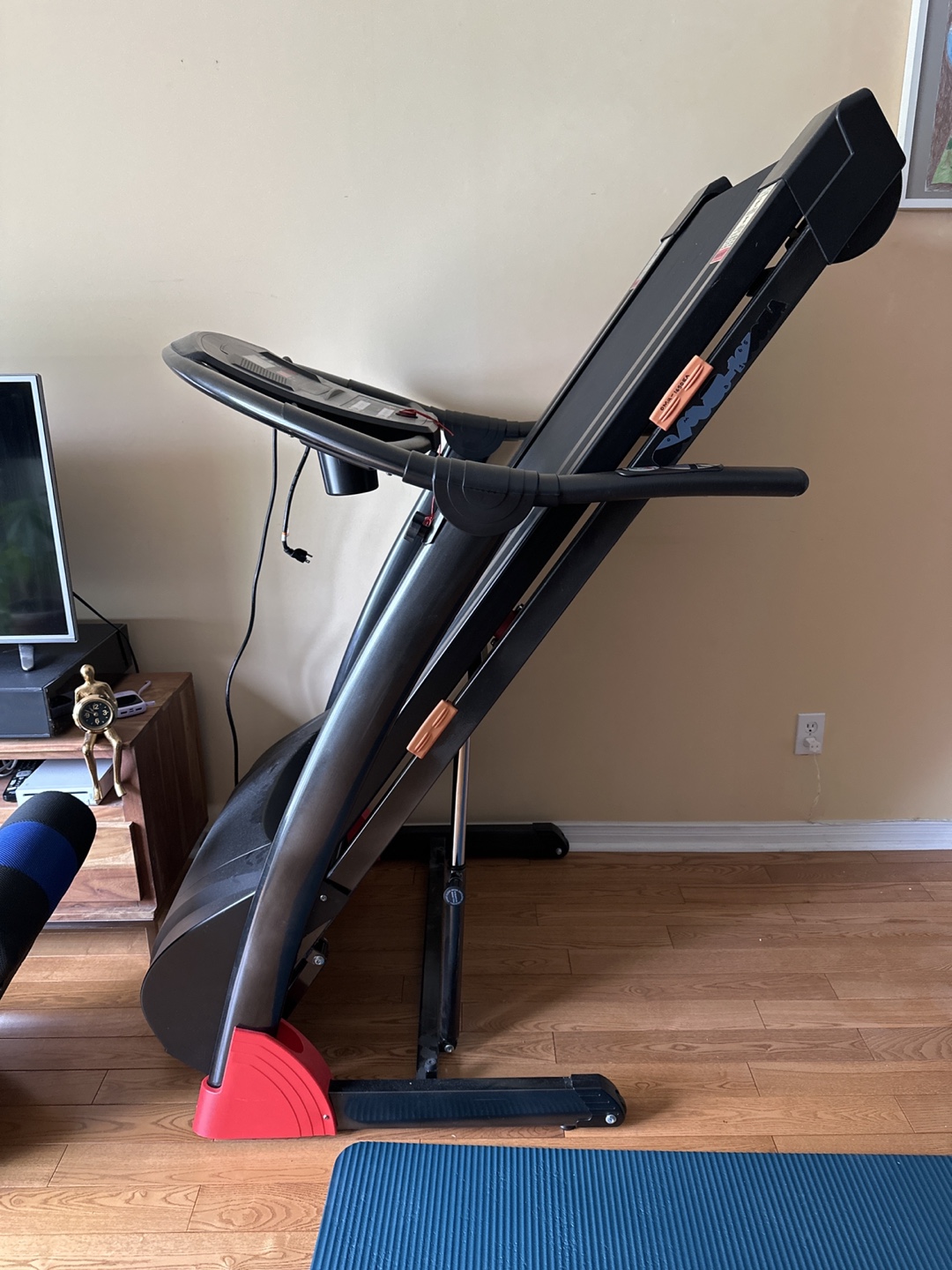 Treadmill for home use - photo 4