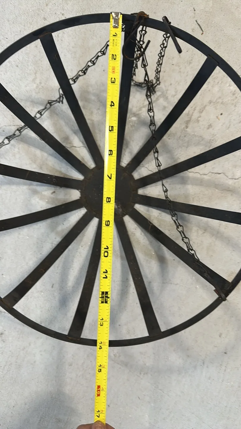 Set of 3 Hanging Metal Baskets image indicator(3)