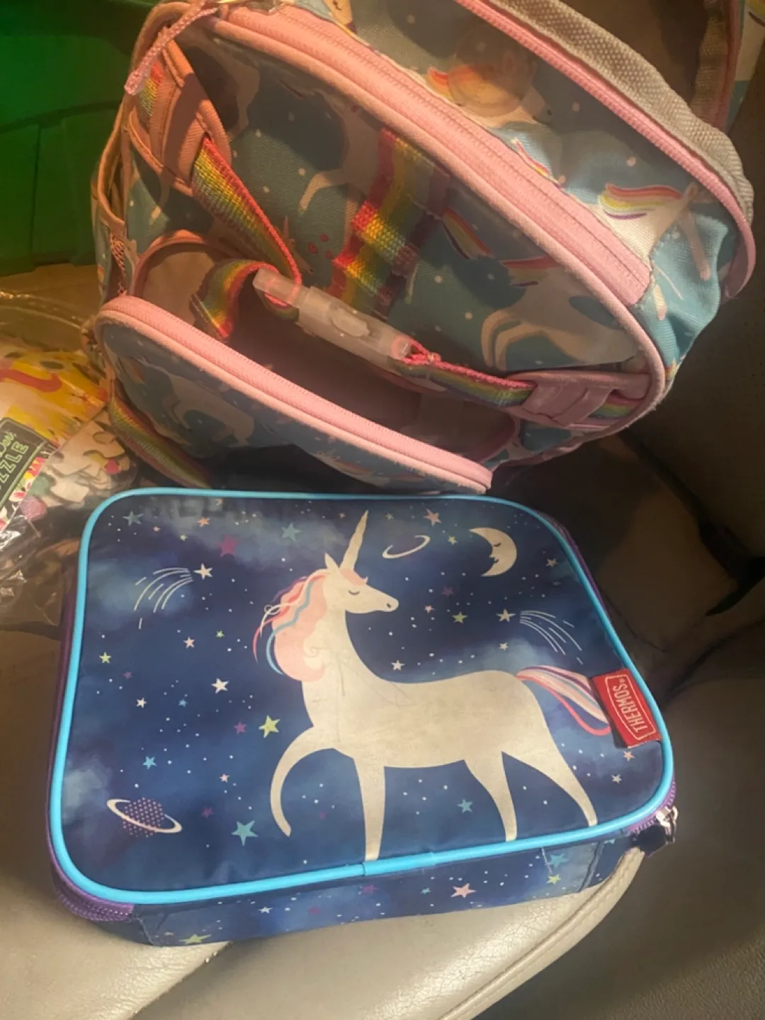 Unicorn Backpack with Accessories image indicator(7)