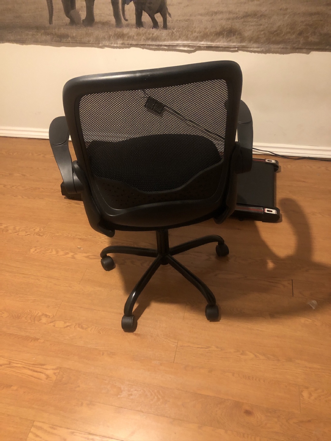 Black Mesh Office Chair - photo 3