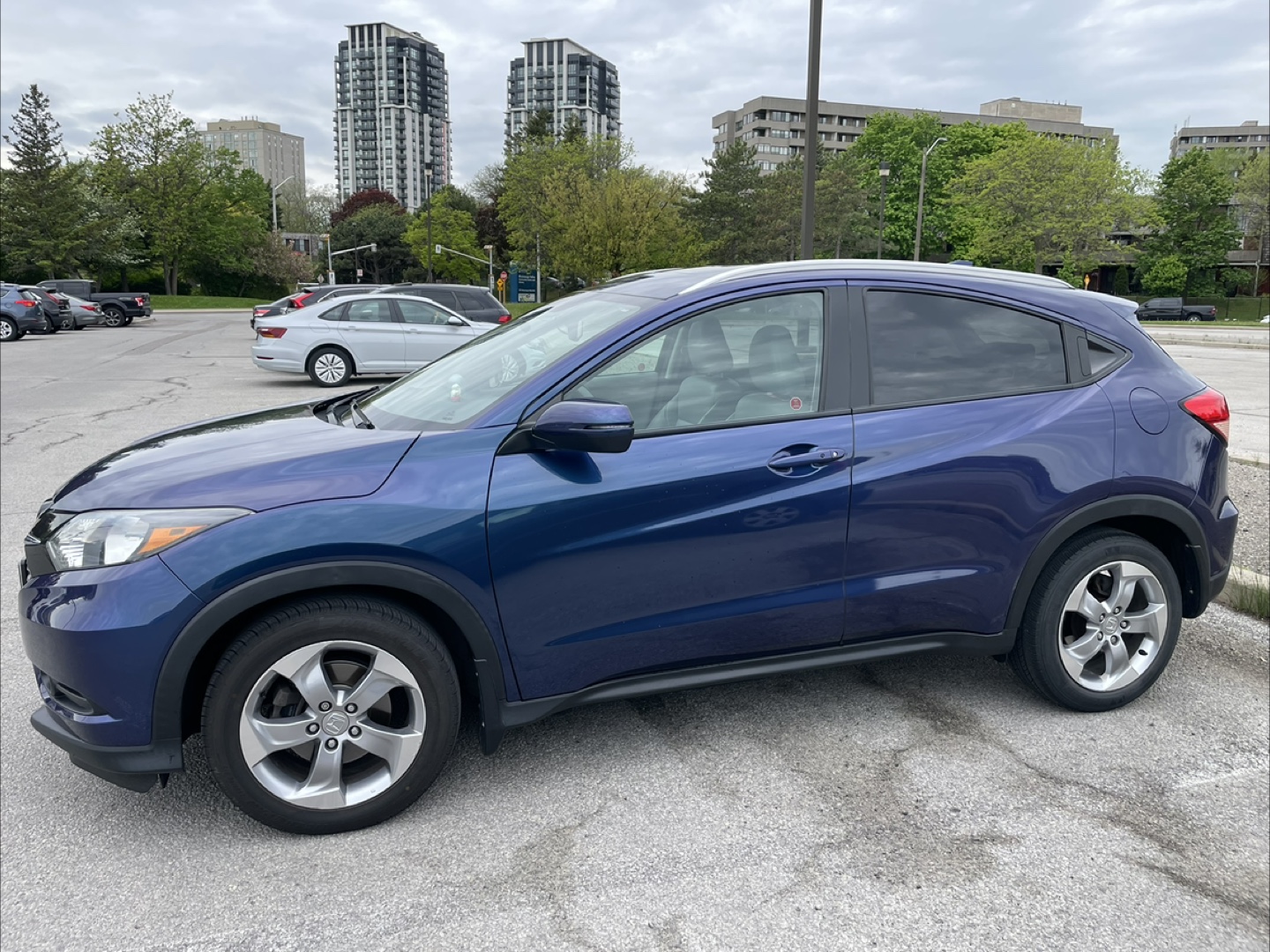Blue Honda HR-V