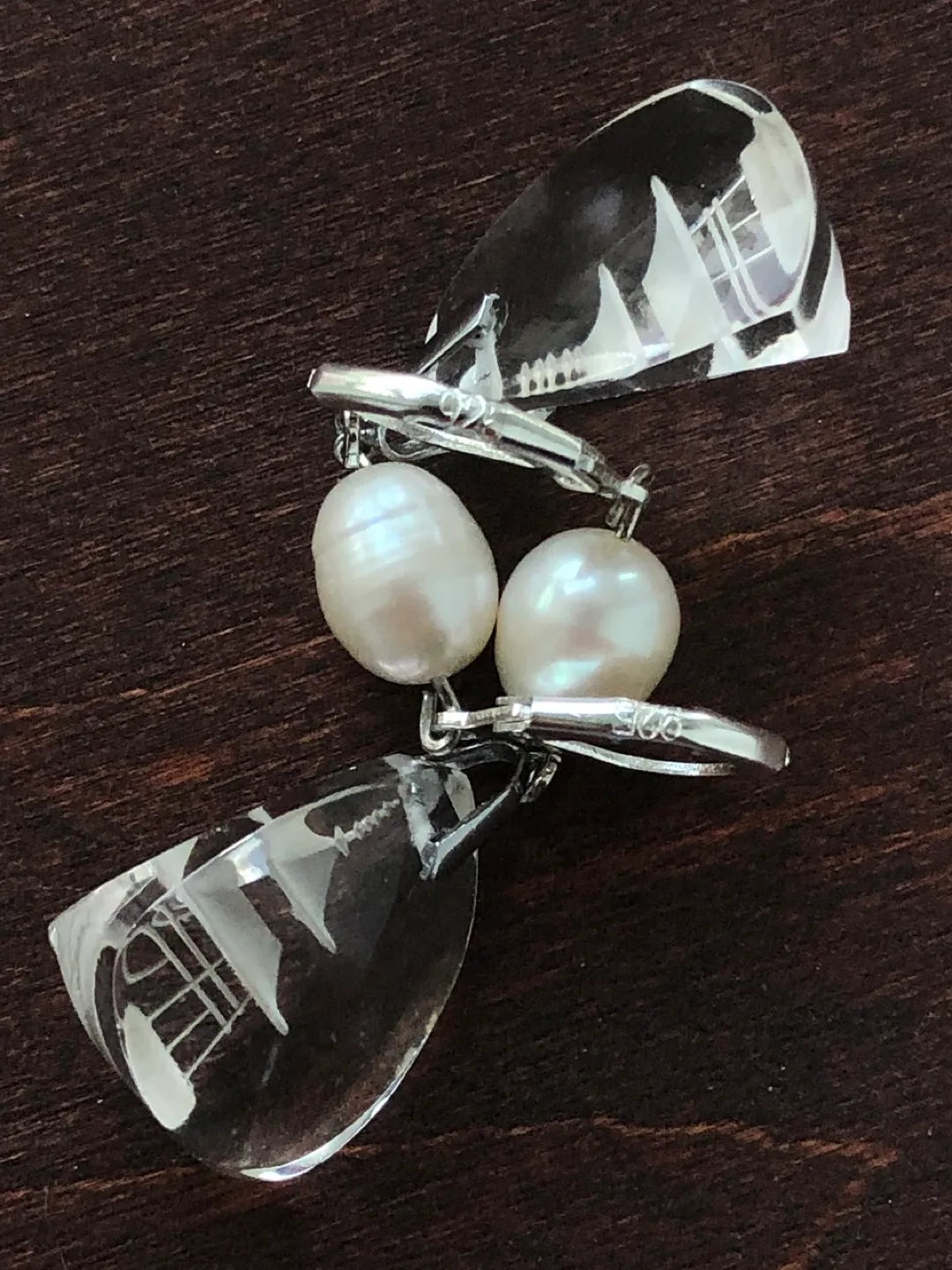 Elegant 3D Glass Pagoda 925 Stamped earrings image indicator(3)