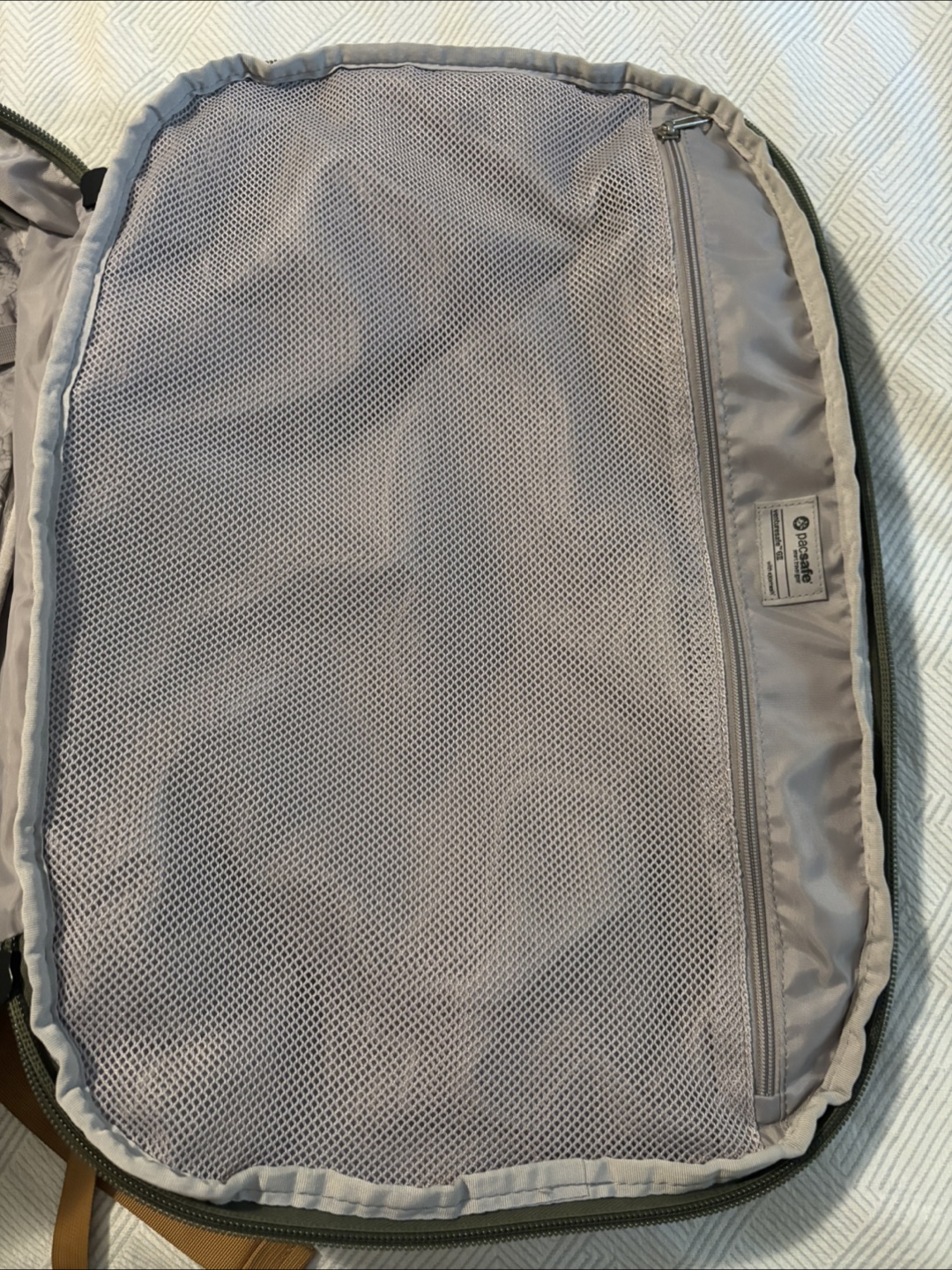 Pacsafe Venturesafe Backpack. 25L - photo 4
