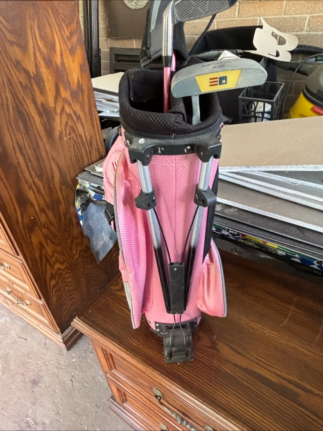 Kids Pink golf club set with bag thumbnail