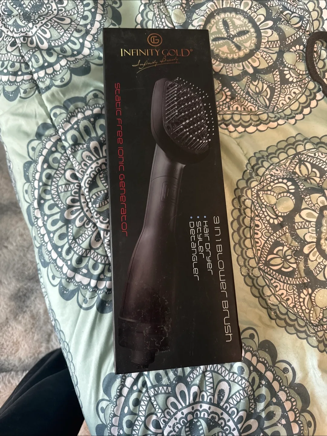 Infinity Gold 3-in-1 Blow Dryer Brush thumbnail