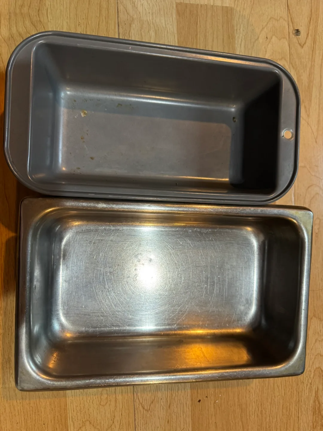 Set of rectangular baking pans thumbnail