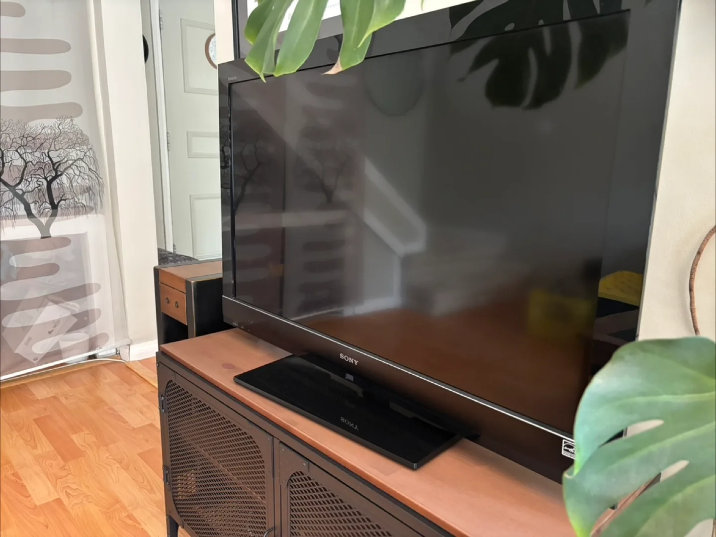 Sony Bravia TV 40” thumbnail