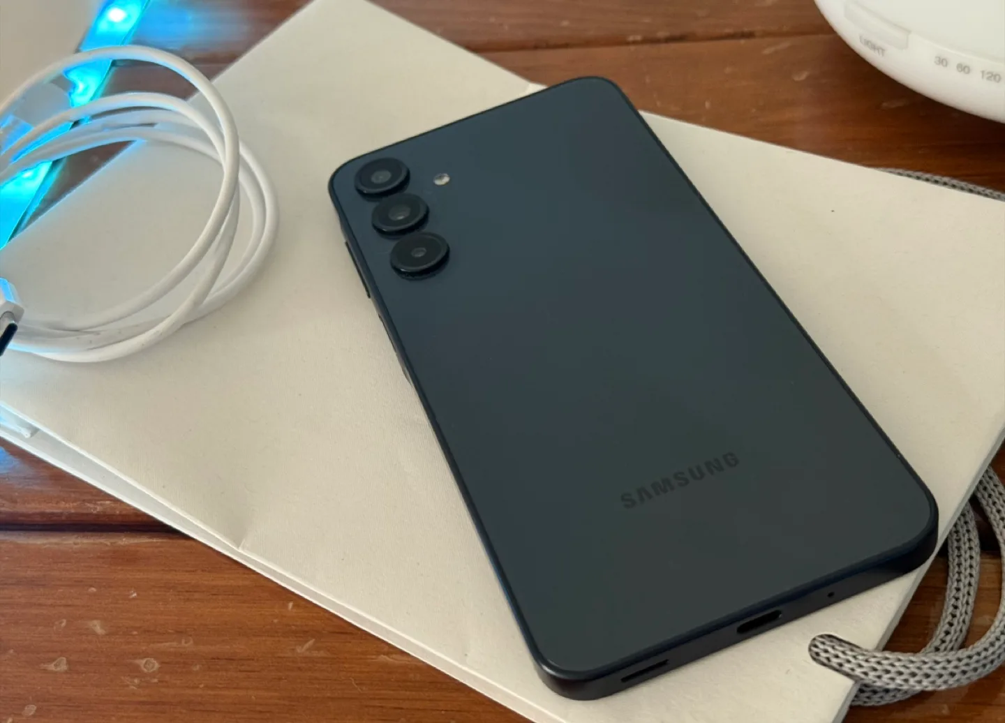 Samsung A16 5G (1 month used only) image indicator(10)