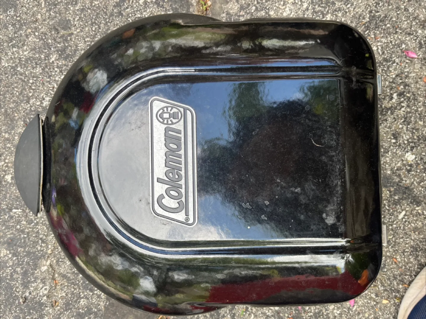 Coleman Portable propane Grill thumbnail
