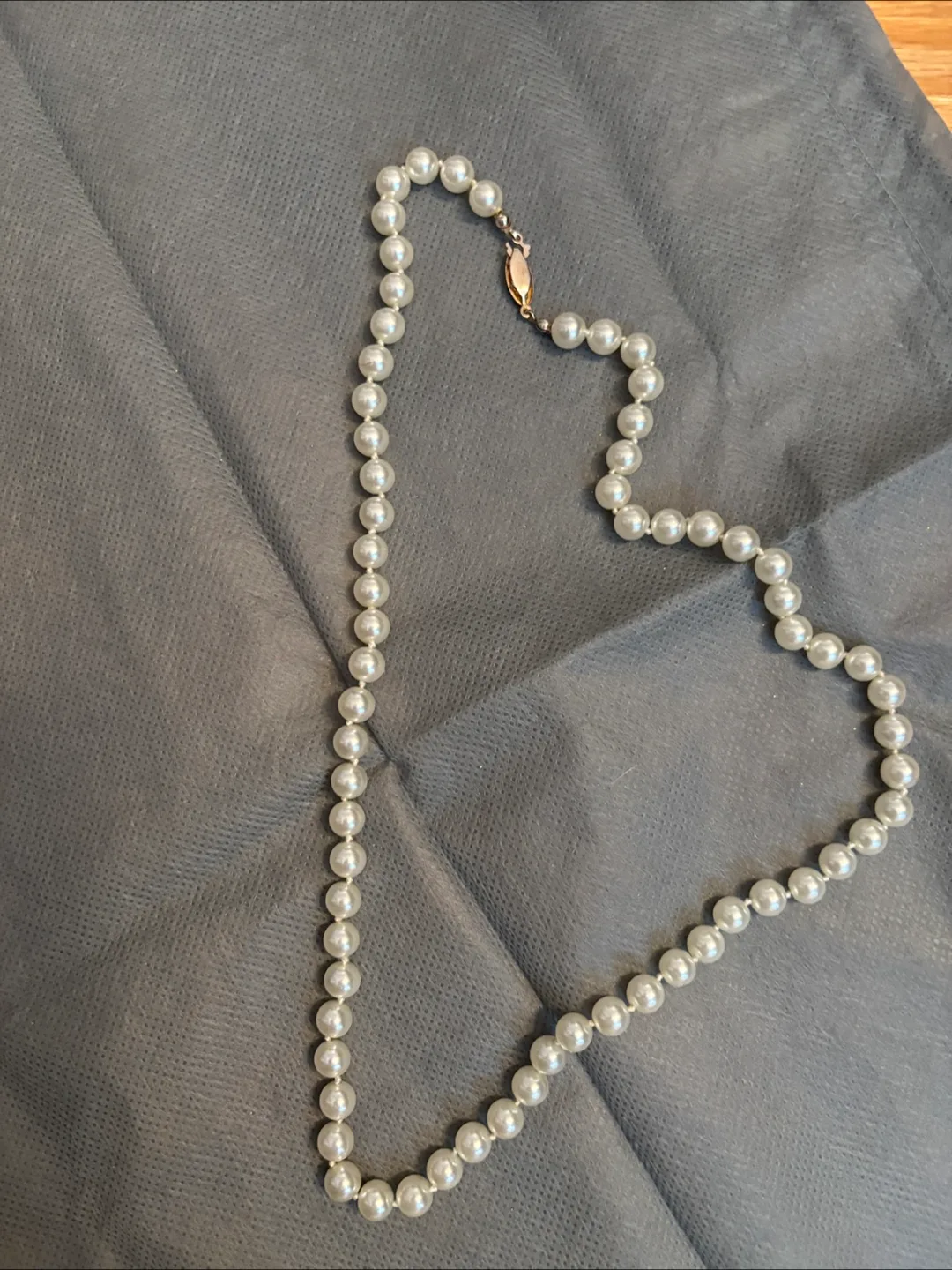 Classic Pearl Necklace image indicator(2)