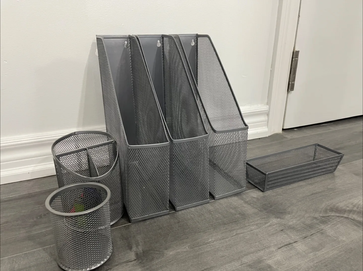 Silver Mesh Desk Organizer Set image indicator(2)