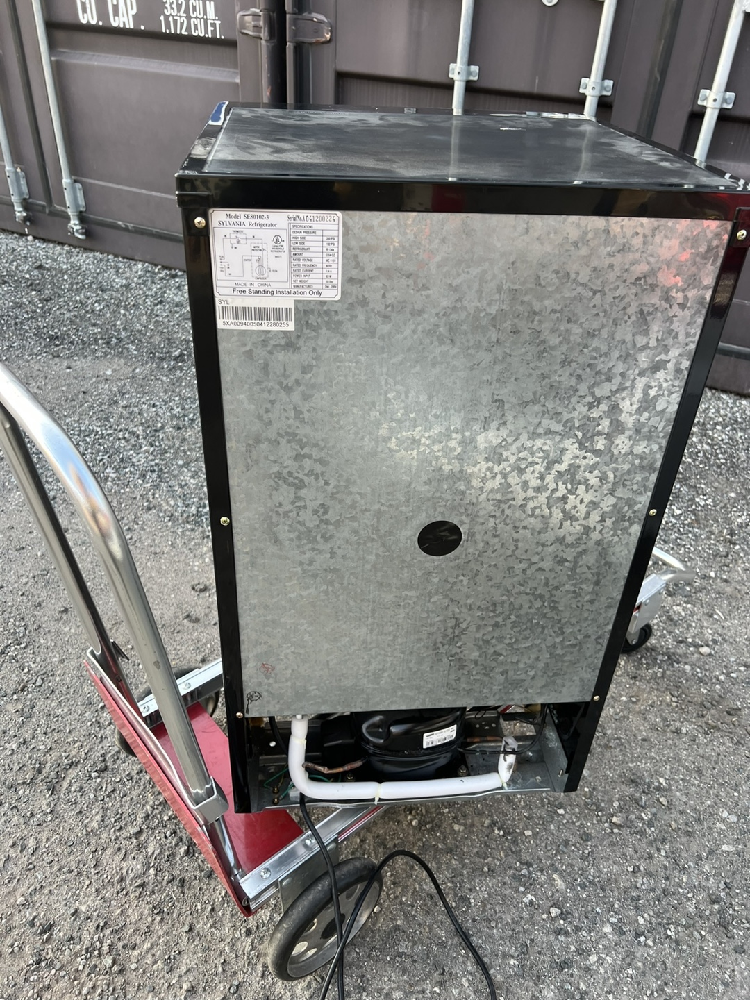 Sylvania Mini Fridge - photo 3