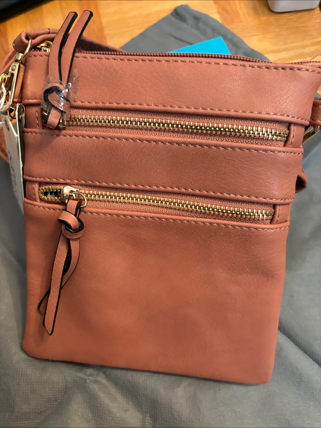 Isabelle Crossbody Bag image indicator(4)