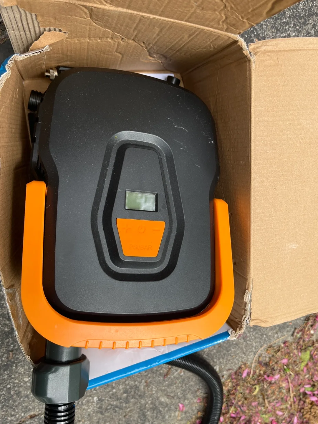 SUP Pump - Electric Air Pump image indicator(2)