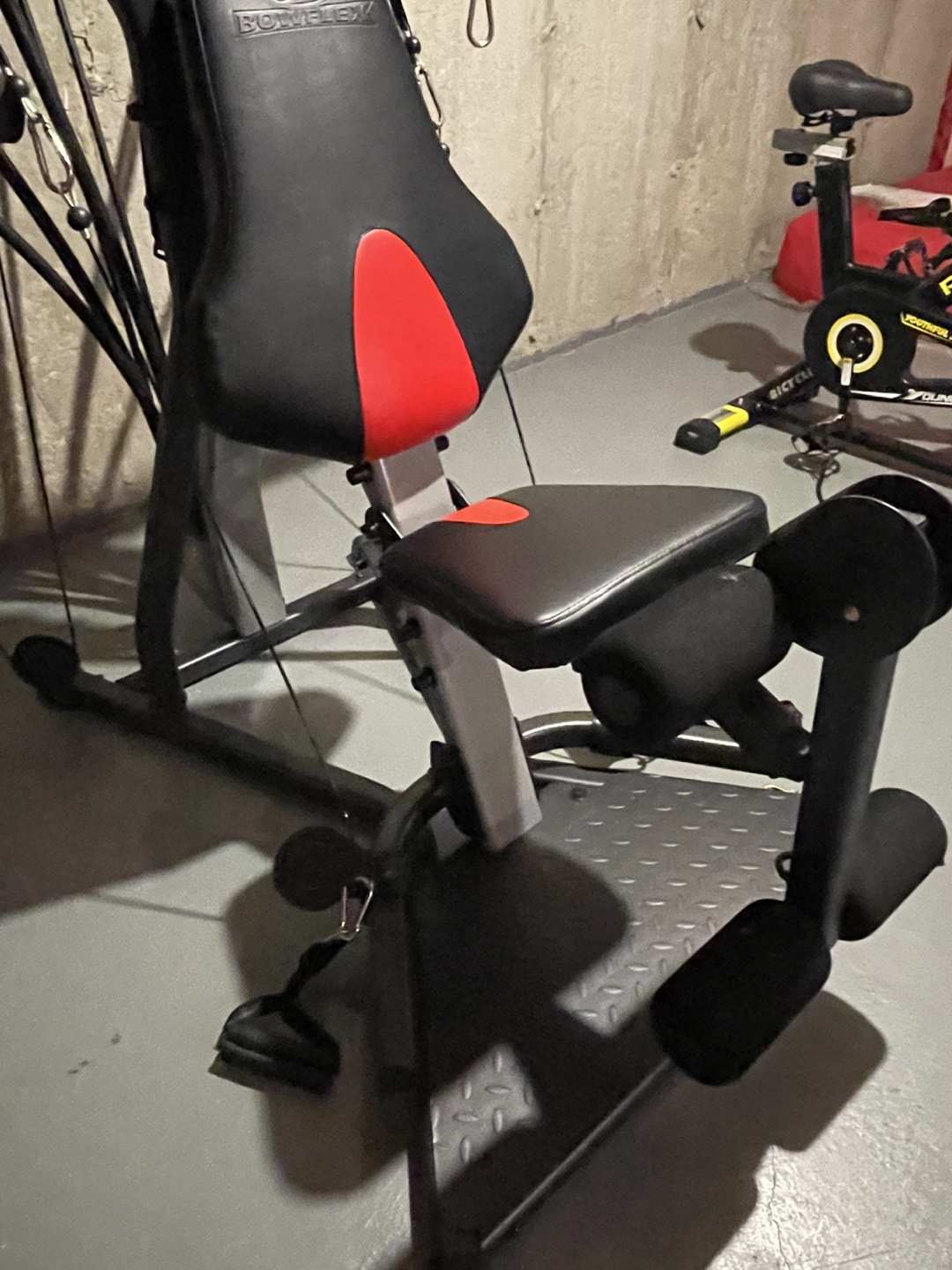 Bowflex weight training machine - photo 2