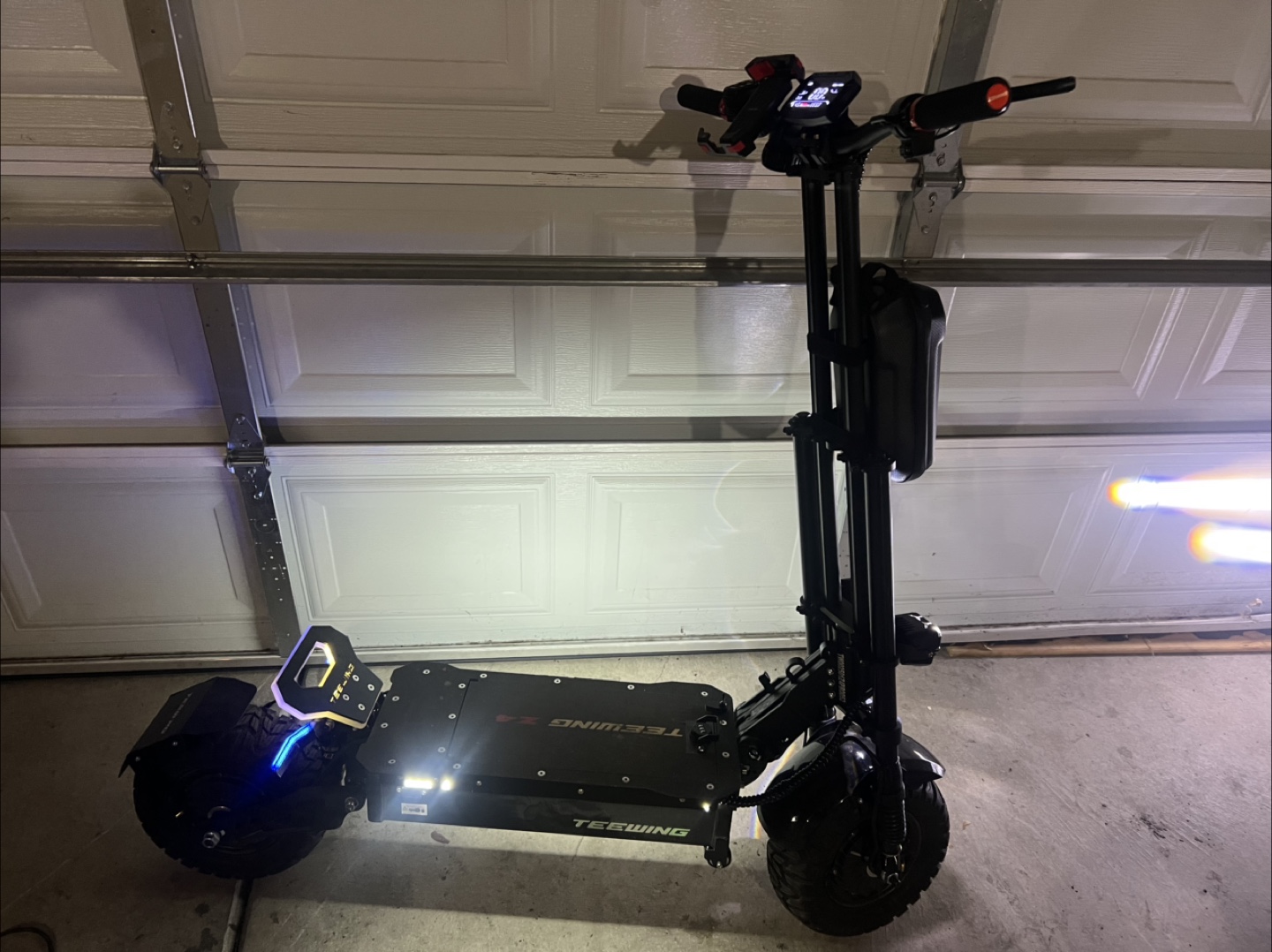 Teewing Electric Scooter - photo 3