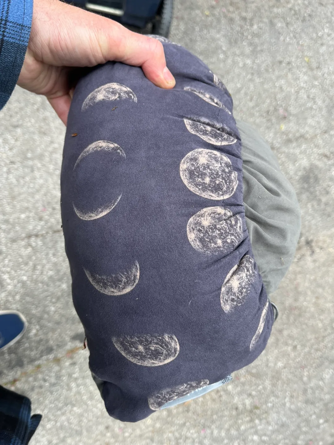 Therm-A-Rest Inflatable Pillow image indicator(3)