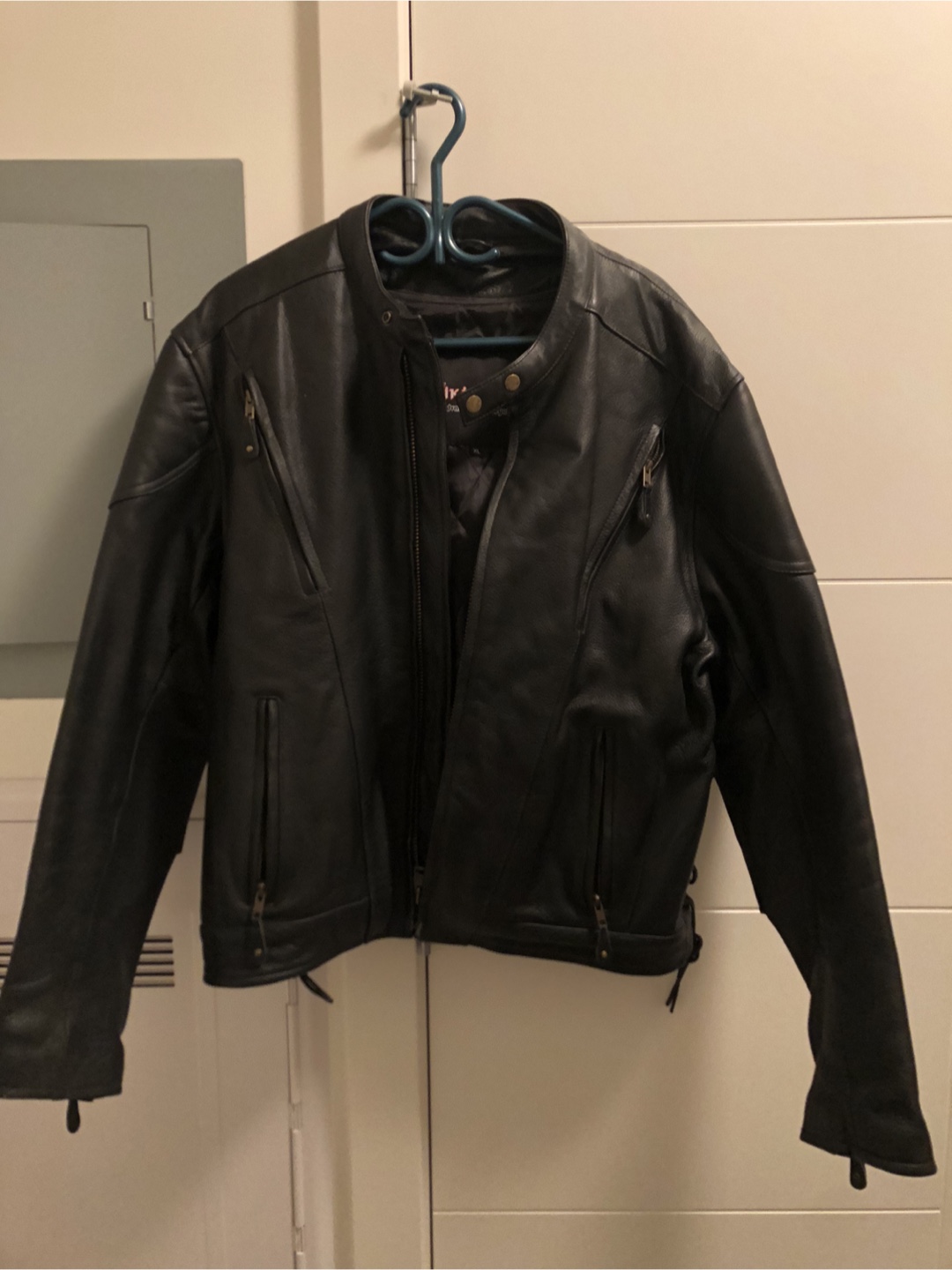 Motorcycle black leather jacket with removable liner, XL. - photo 4