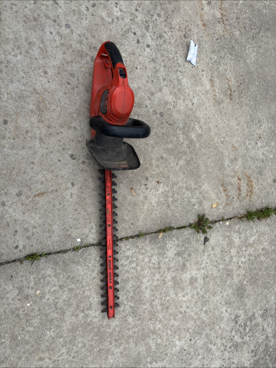 Black + Decker Electric Hedge Trimmer