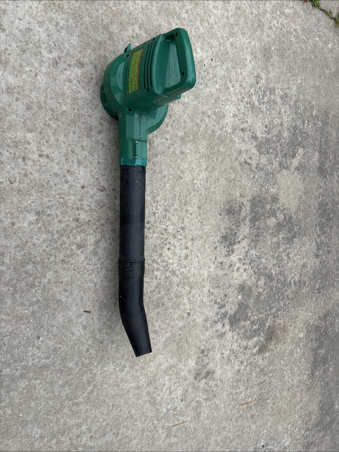 Green Leaf Blower