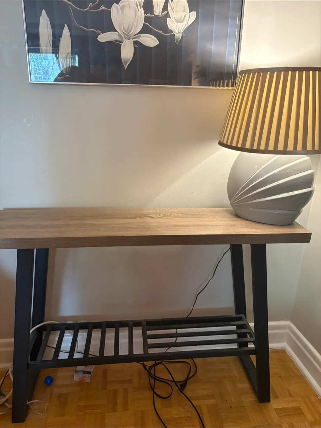 Modern Console Table thumbnail