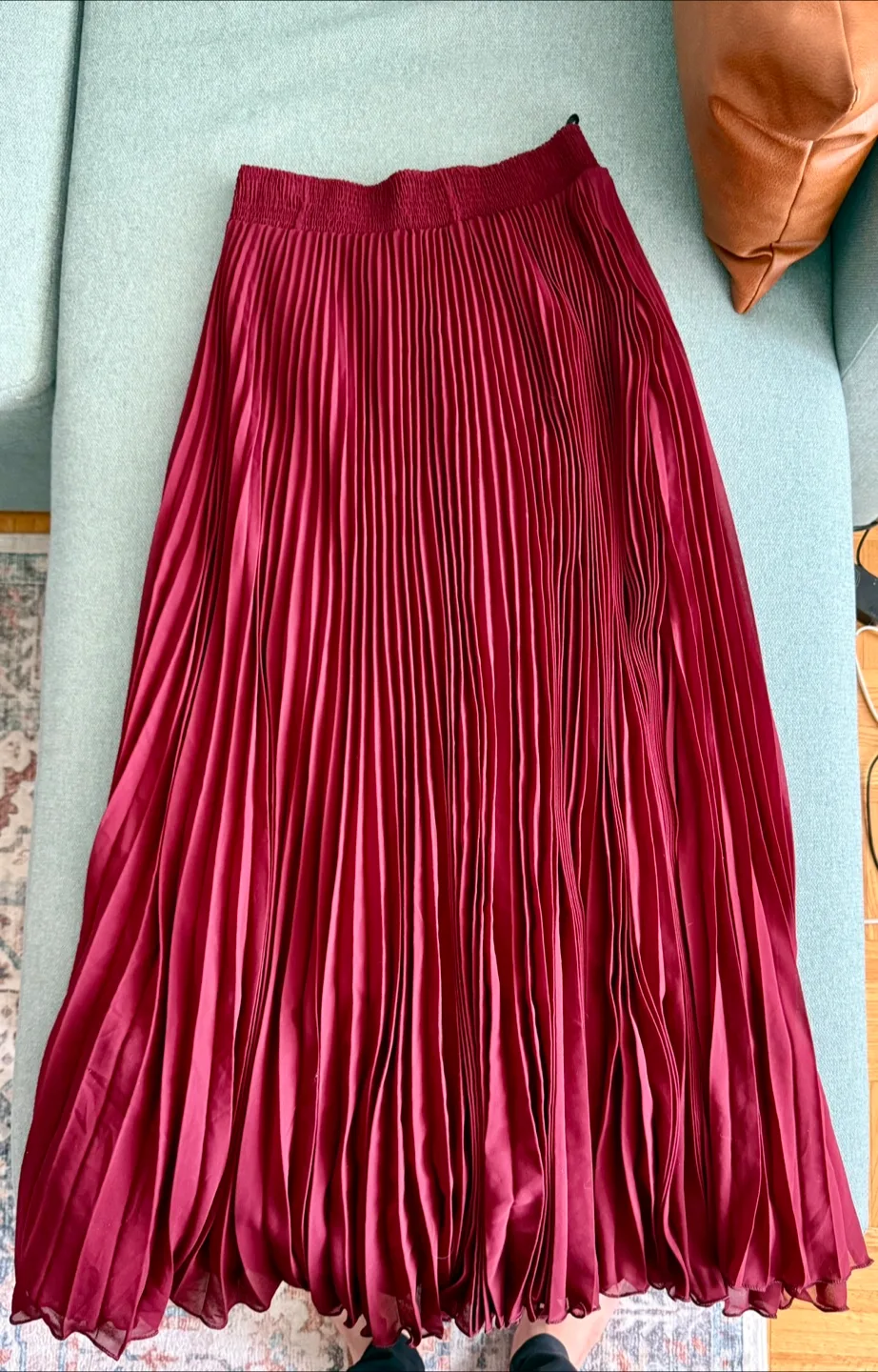 Women’s Pleated Maxi Skirt - US Size 4/Burgundy thumbnail