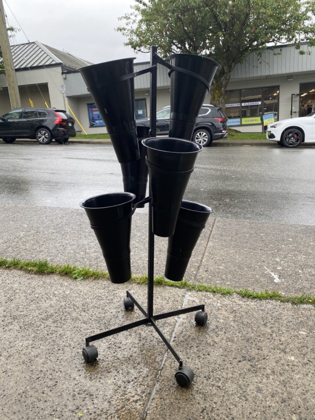 Black Flower Display Stand, buckets included. - photo 2