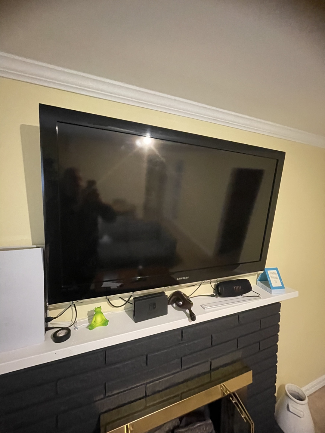 Samsung Flat Screen TV lcd 52’