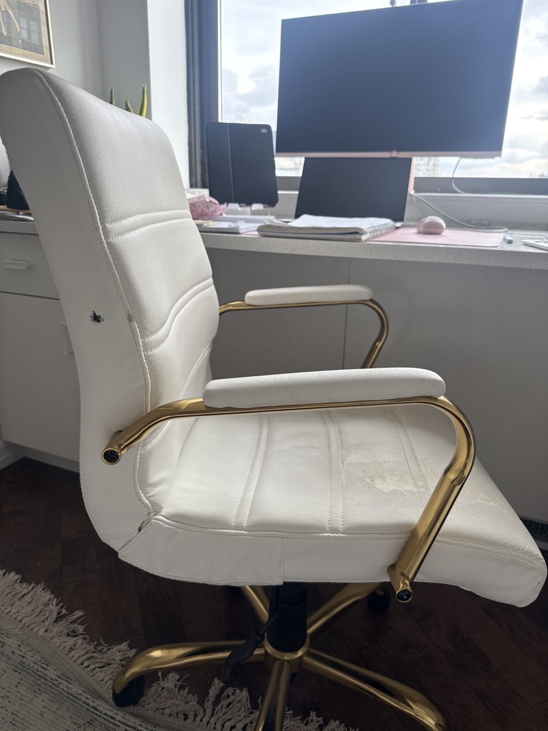 Modern White and Gold Office Chair #freecycle - photo 4