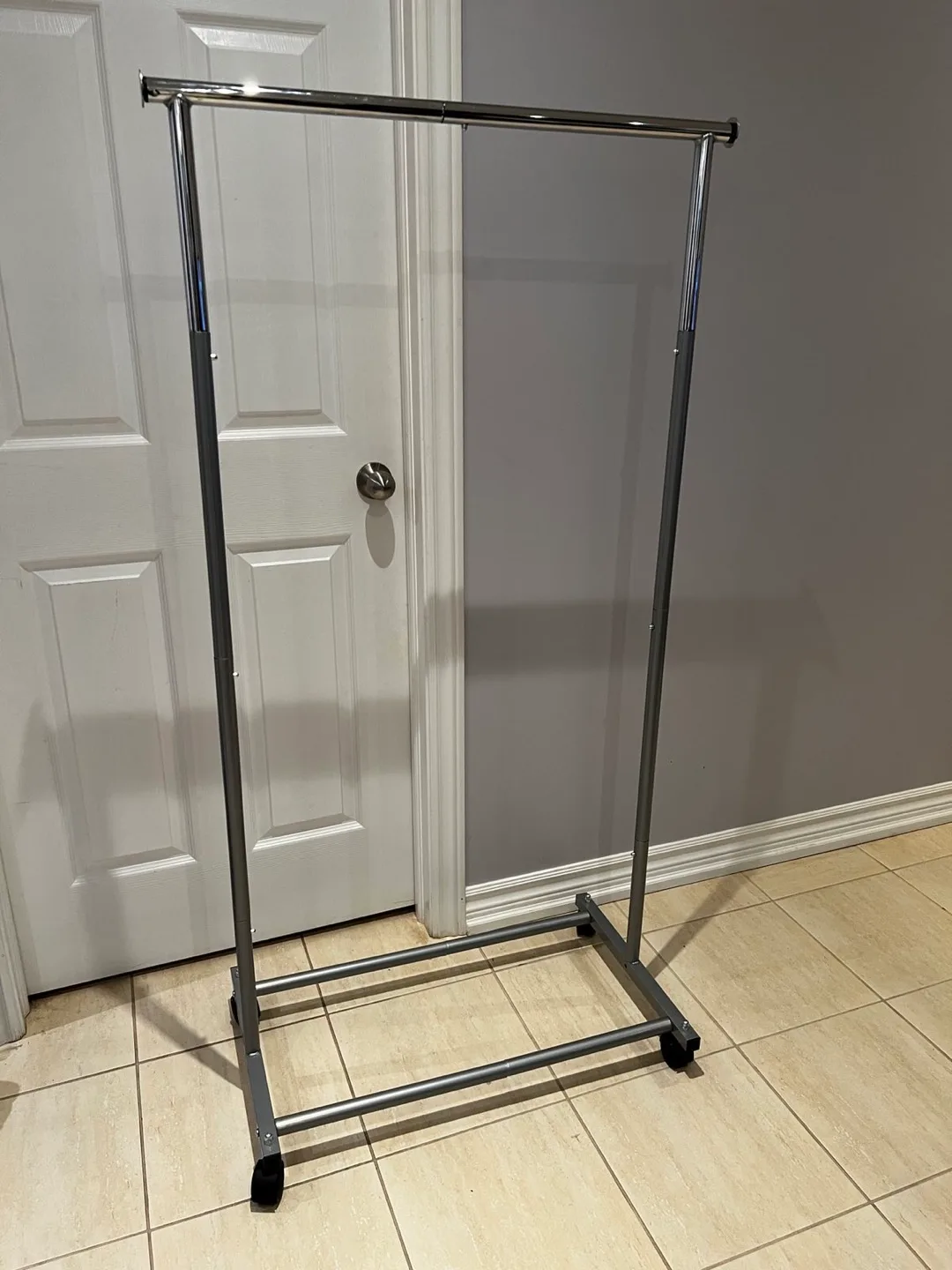 Rolling Garment Rack thumbnail