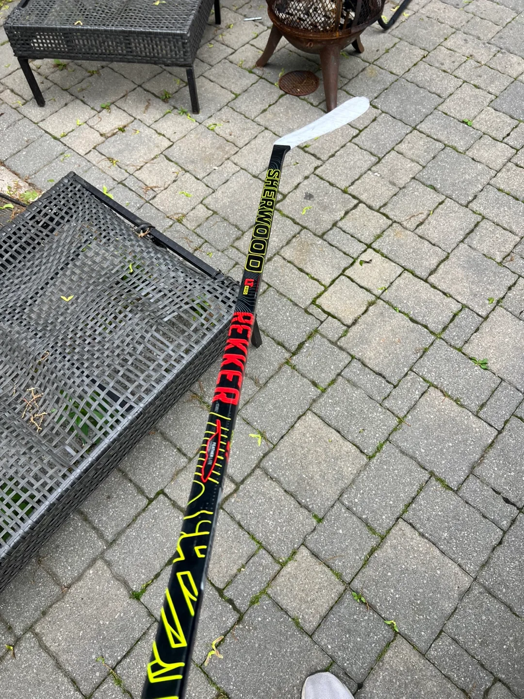 Sherwood Pro Rekker Bedard #98 Hockey Stick image indicator(3)