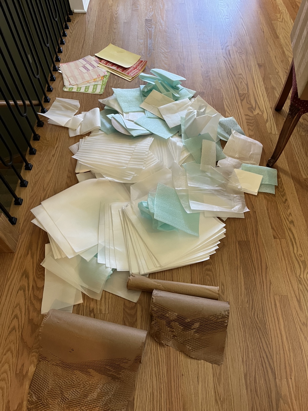 Unused packing material - photo 5
