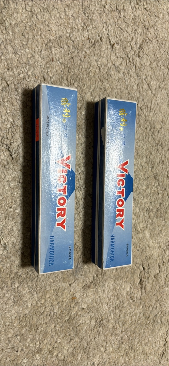 Vintage Victory Harmonicas - photo 4