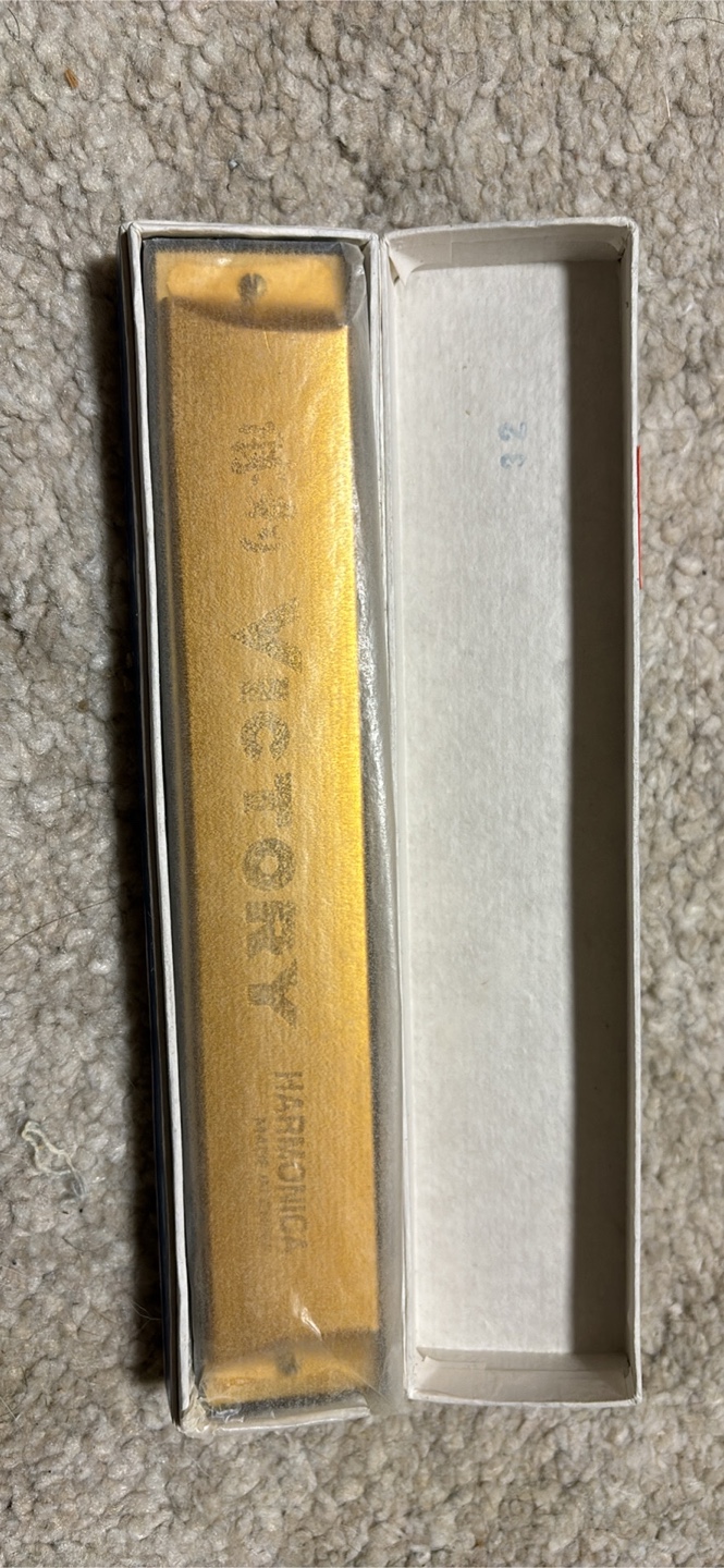 Vintage Victory Harmonicas - photo 2