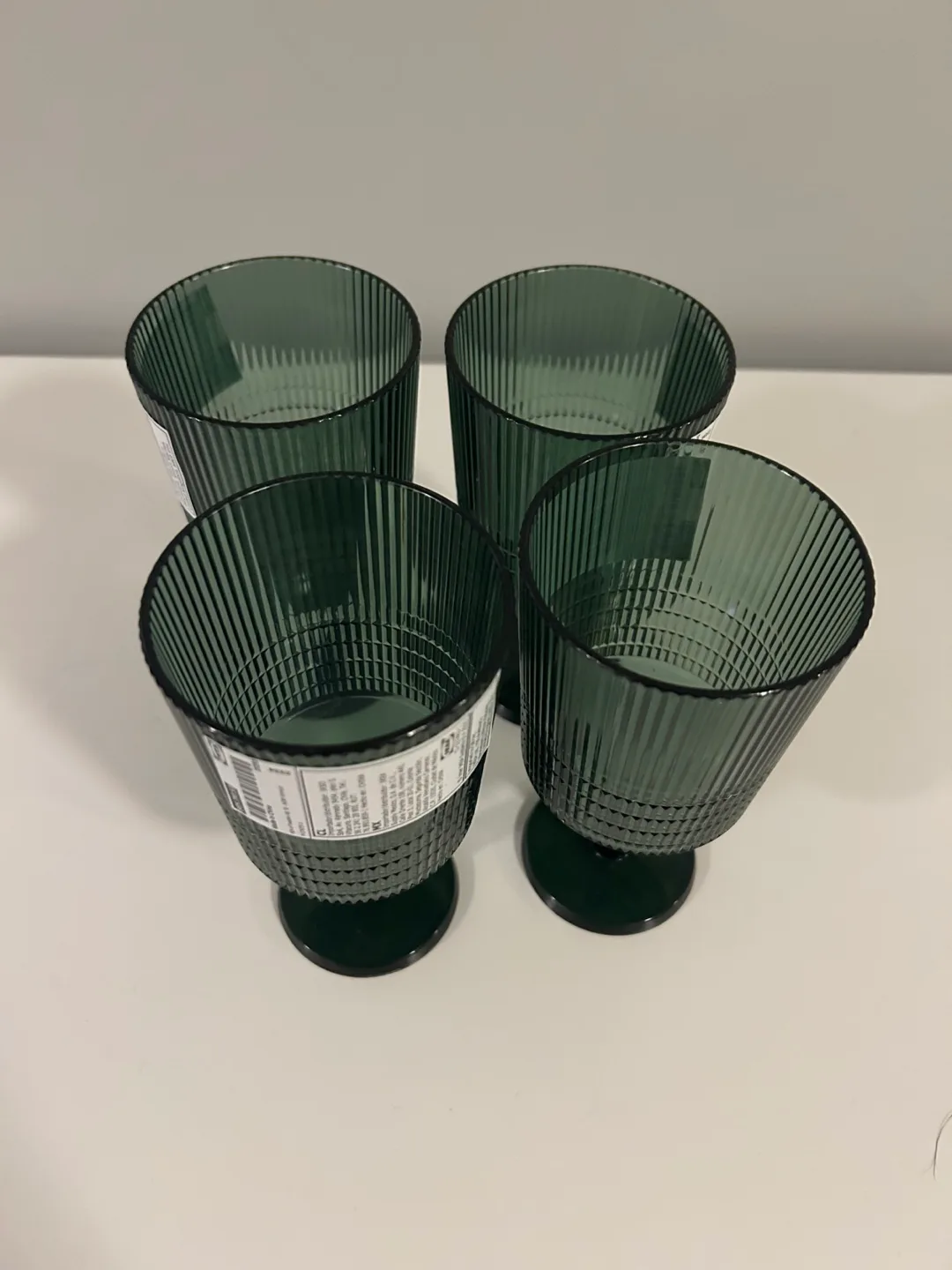 Set of 4 Green Stemmed Glasses thumbnail