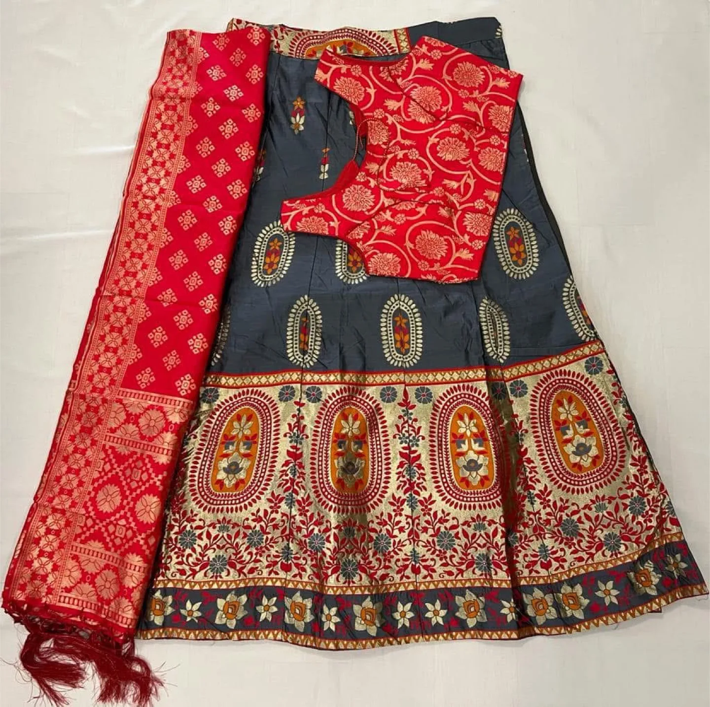 Embroidered Indian Outfit: Lehenga thumbnail