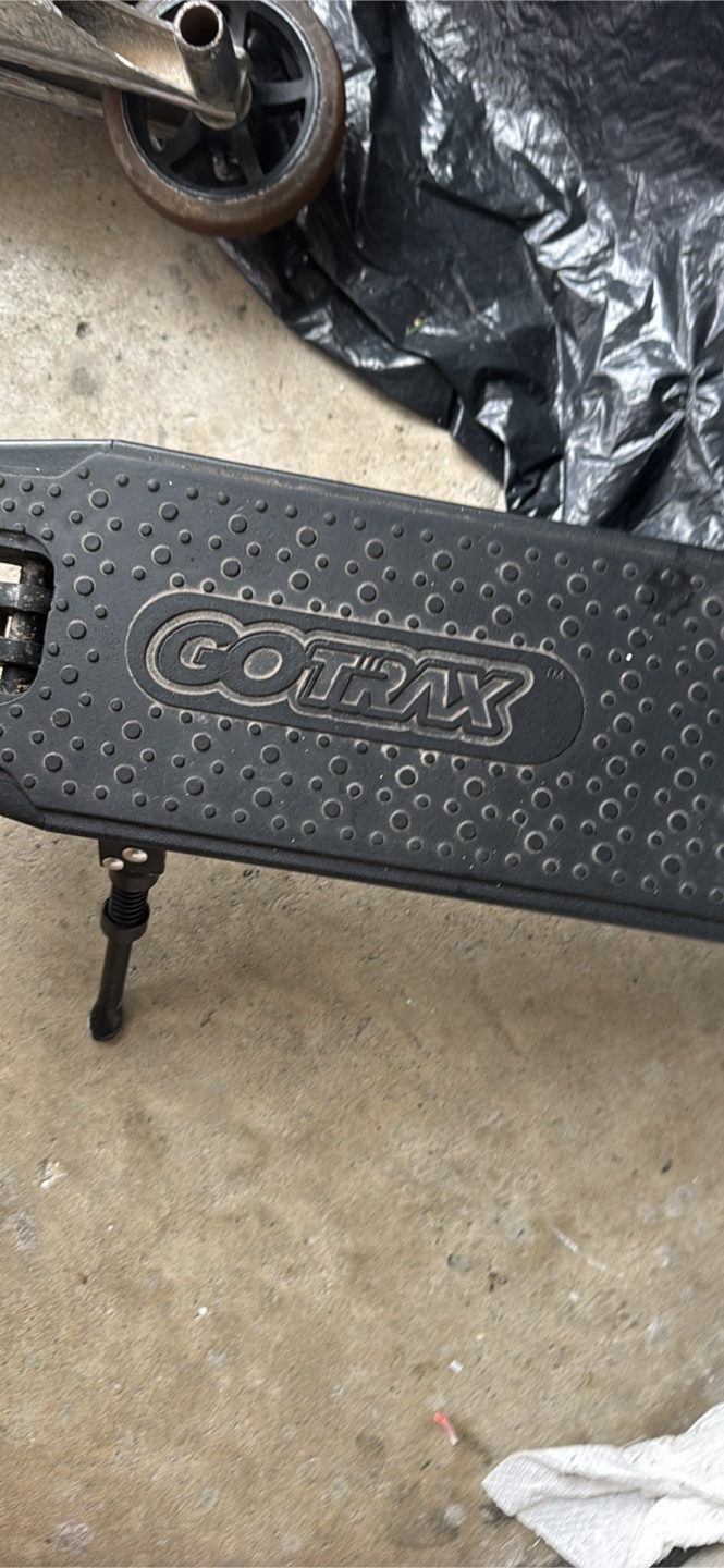GoTrax Electric Scooter - photo 2
