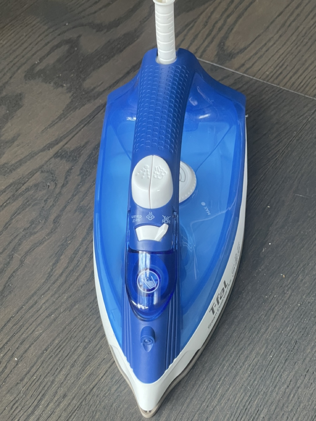 T-fal Steam 1200W Essentials Plus Iron - photo 2