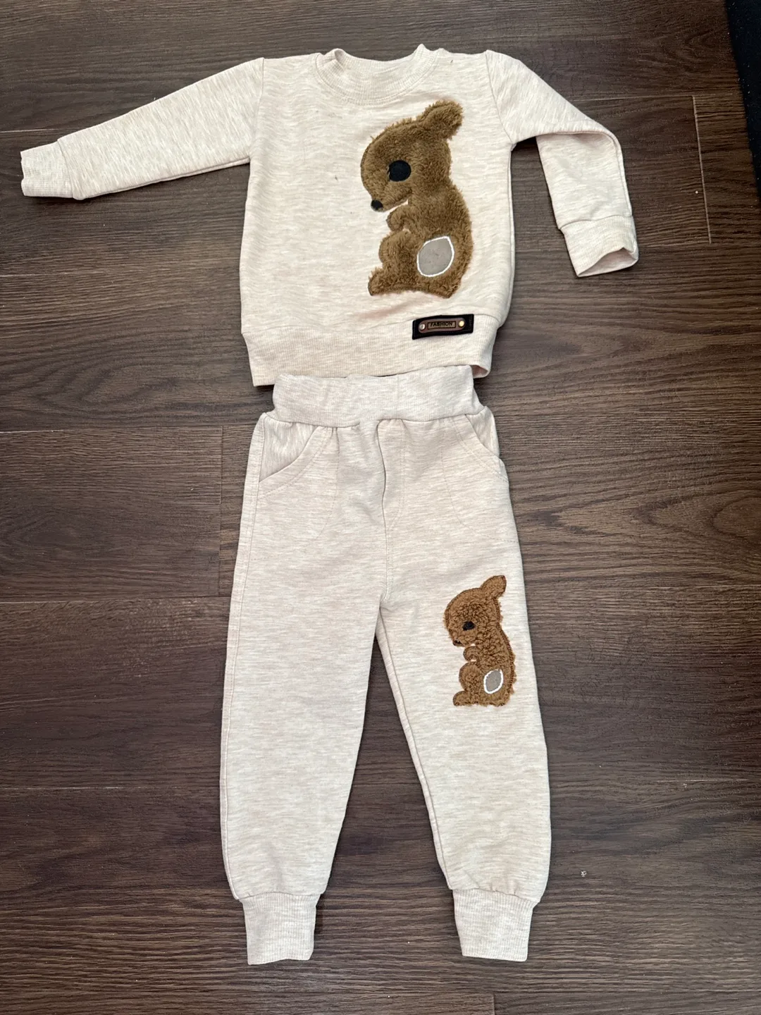 Baby's Outfit with Bear Appliqués thumbnail