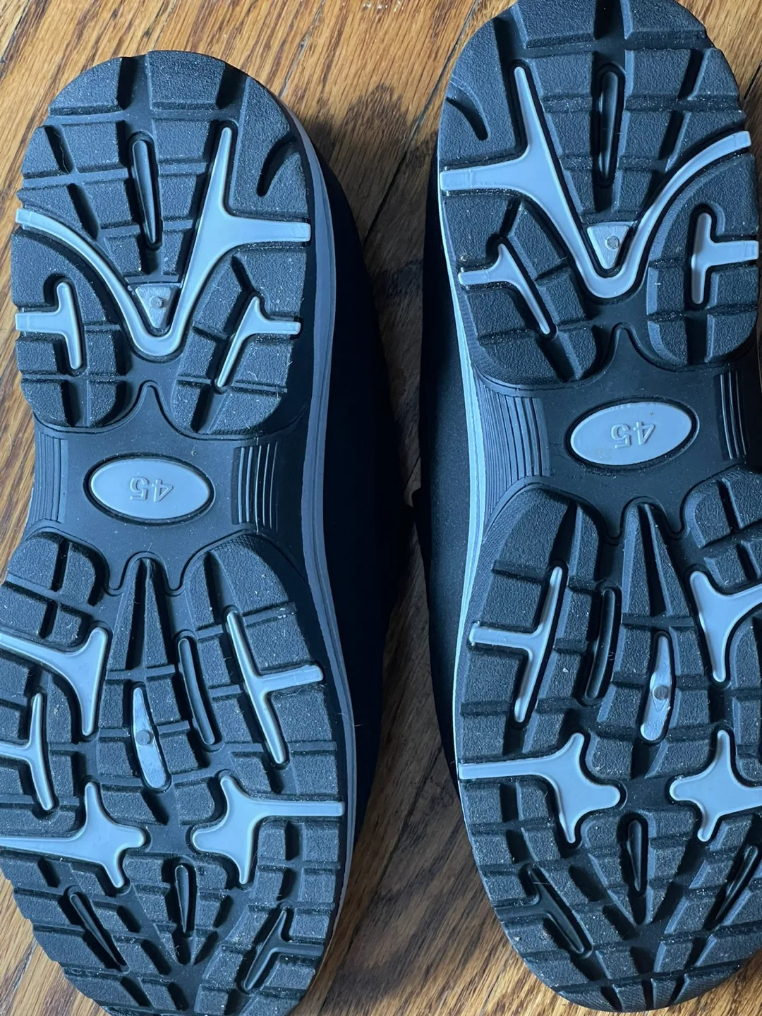 Men's slip-on shoes image indicator(2)