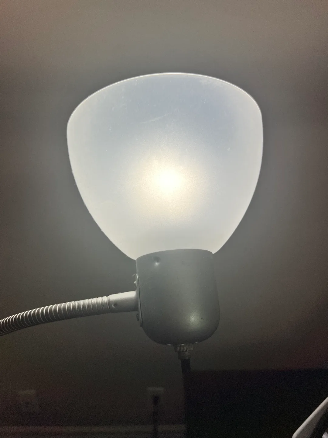 Floor lamp with reading light image indicator(3)