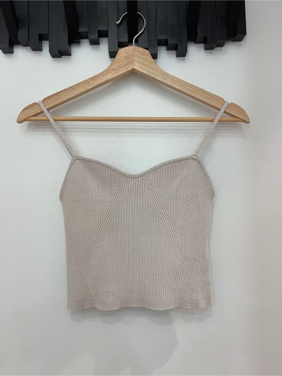 H&M Beige Knit Tank Top thumbnail